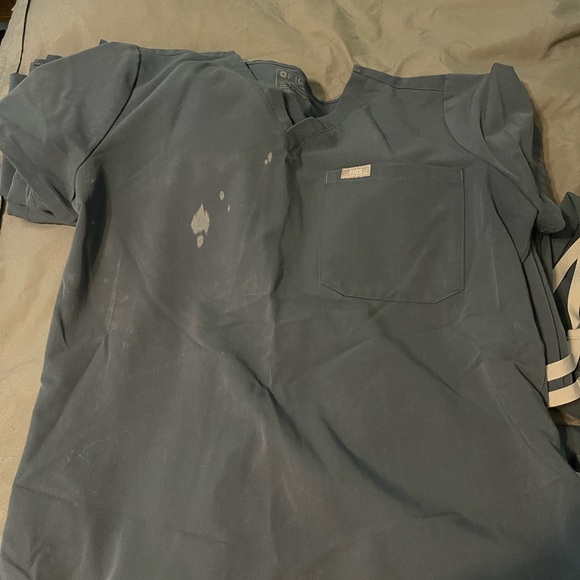 Figs 4 set Dark Harbor medium Petite - Picture 6 of 7